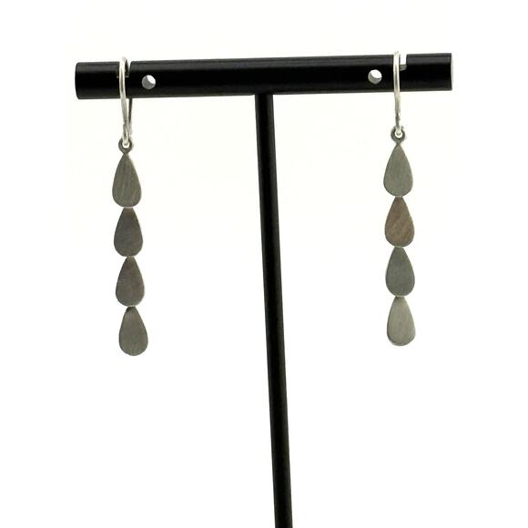 Jane Diaz Sterling Silver Tear Drop Cascade Earrings - Hand Cut Design - Picture 1 of 3